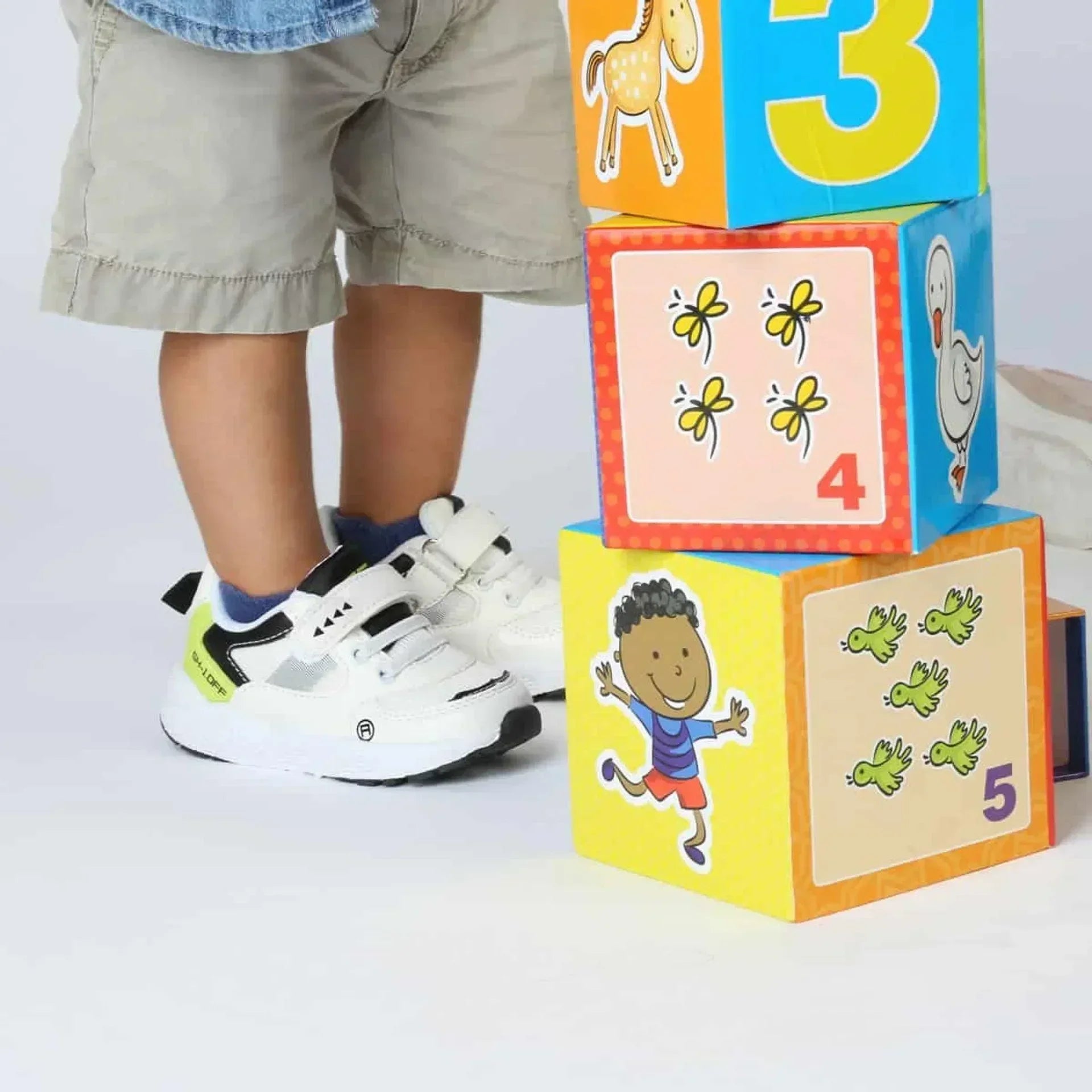 Boys Sneakers - Athletic Low-Top Sneakers Shoes