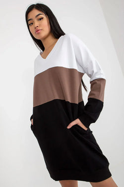 Women’s Black Relaxed Above-Knee V-Neck Dress - Guocali
