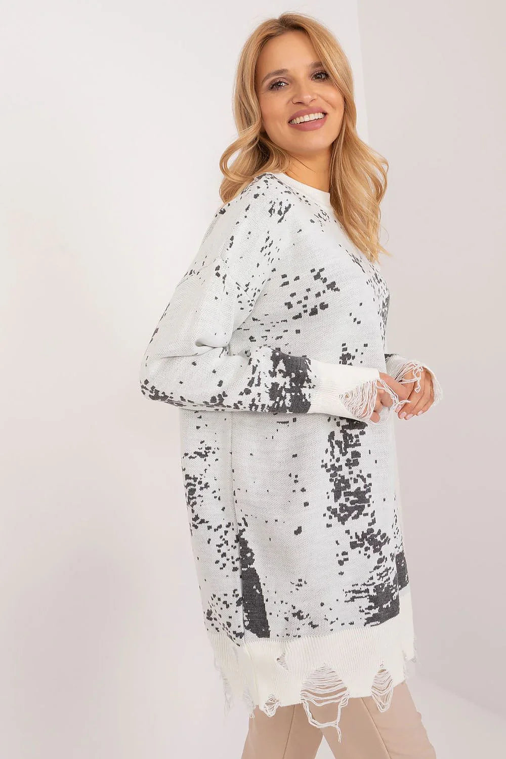 Women's Graphic Longline Pullover Sweater