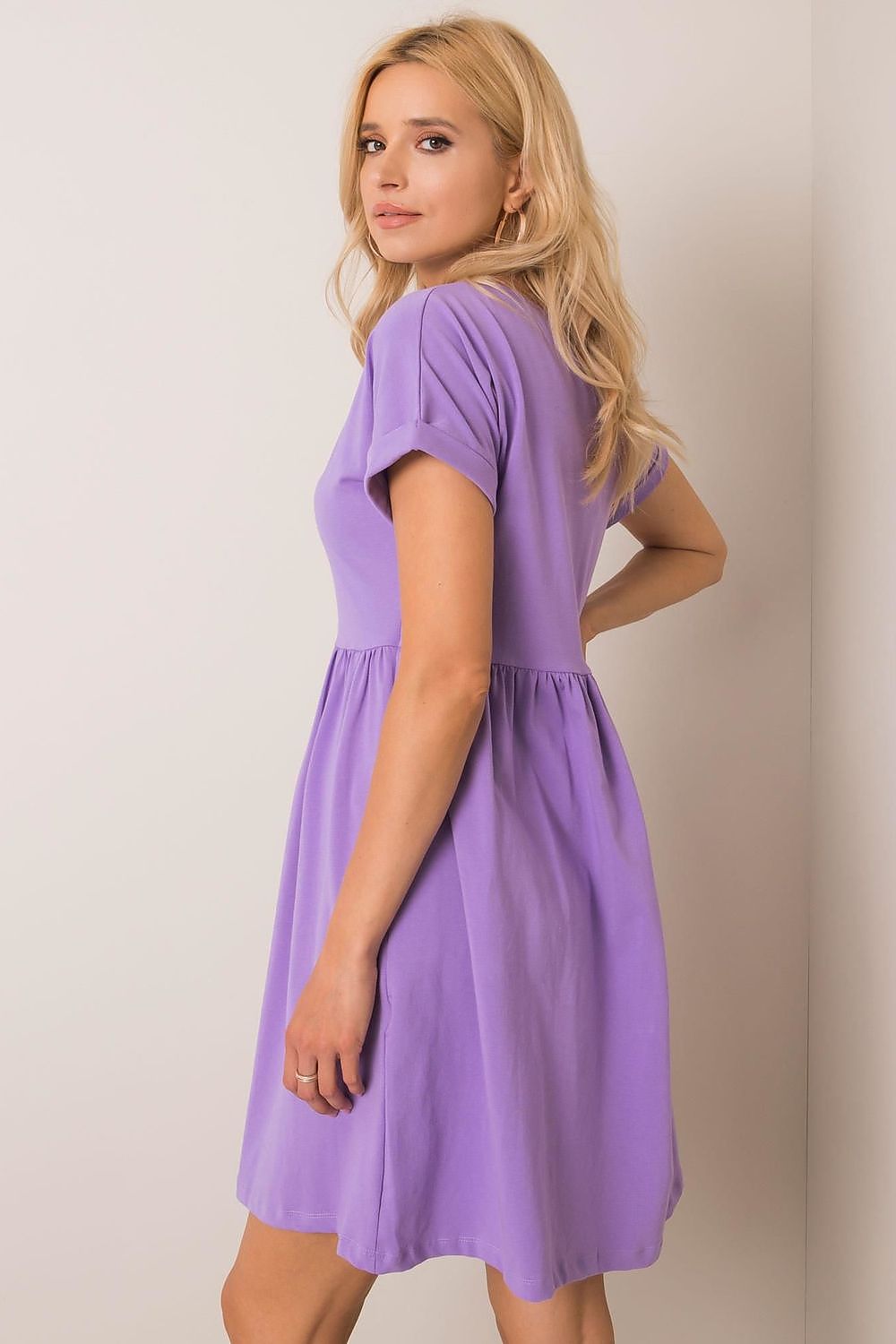 Women's Knee-Length Day Dress – Relaxed With Short Sleeves