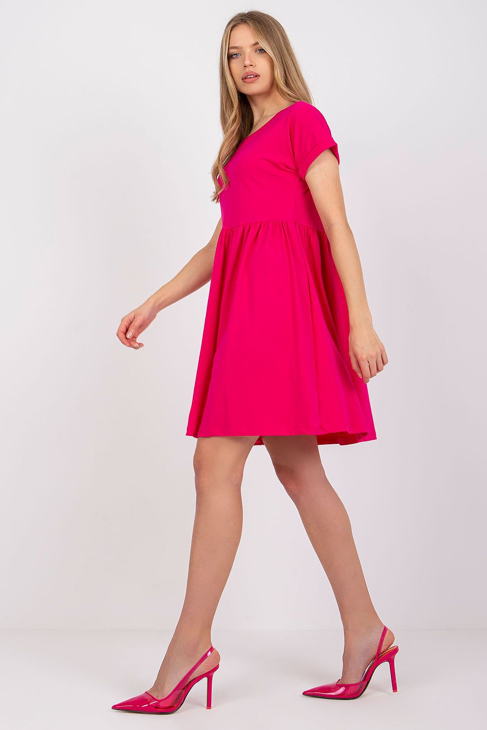Women's Knee-Length Day Dress – Relaxed With Short Sleeves