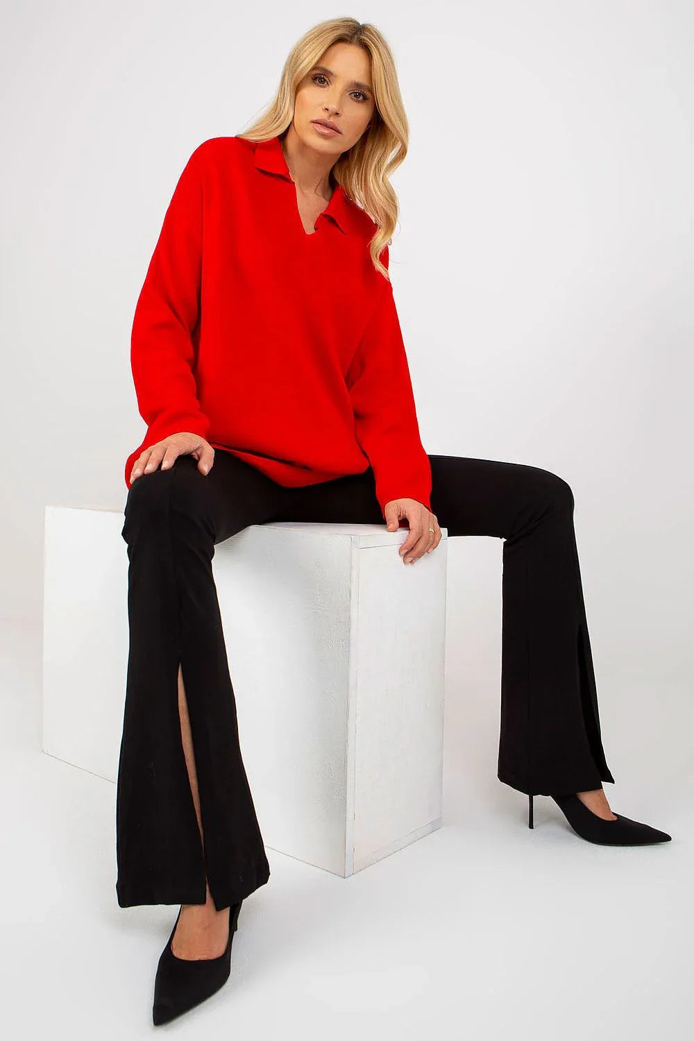 Women's Minimalist Solid V-Neck Pullover Sweater