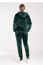Women's Sweatshirt - Mock-Neck With Relaxed Fit