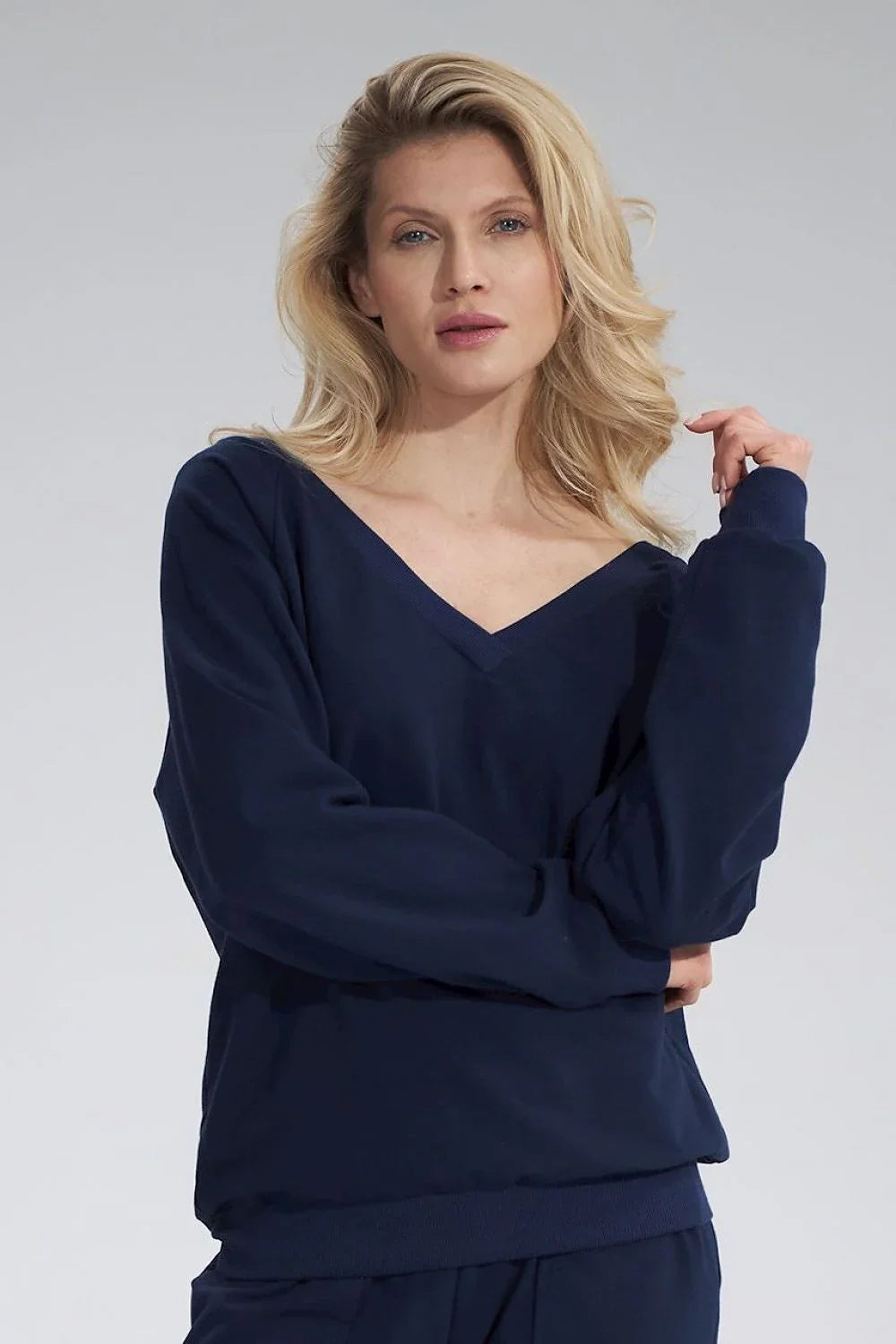 Womens Sweatshirt - V-Neck With Regular Fit