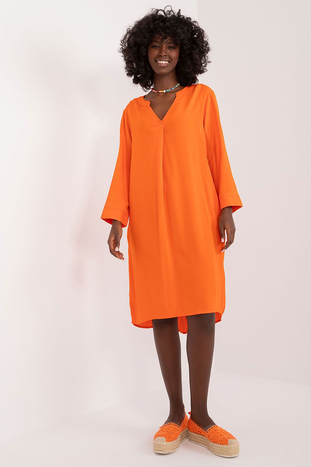 Everyday Oversized V-Neck Dress – Lightweight Viscose, Below-Knee | GUOCALI