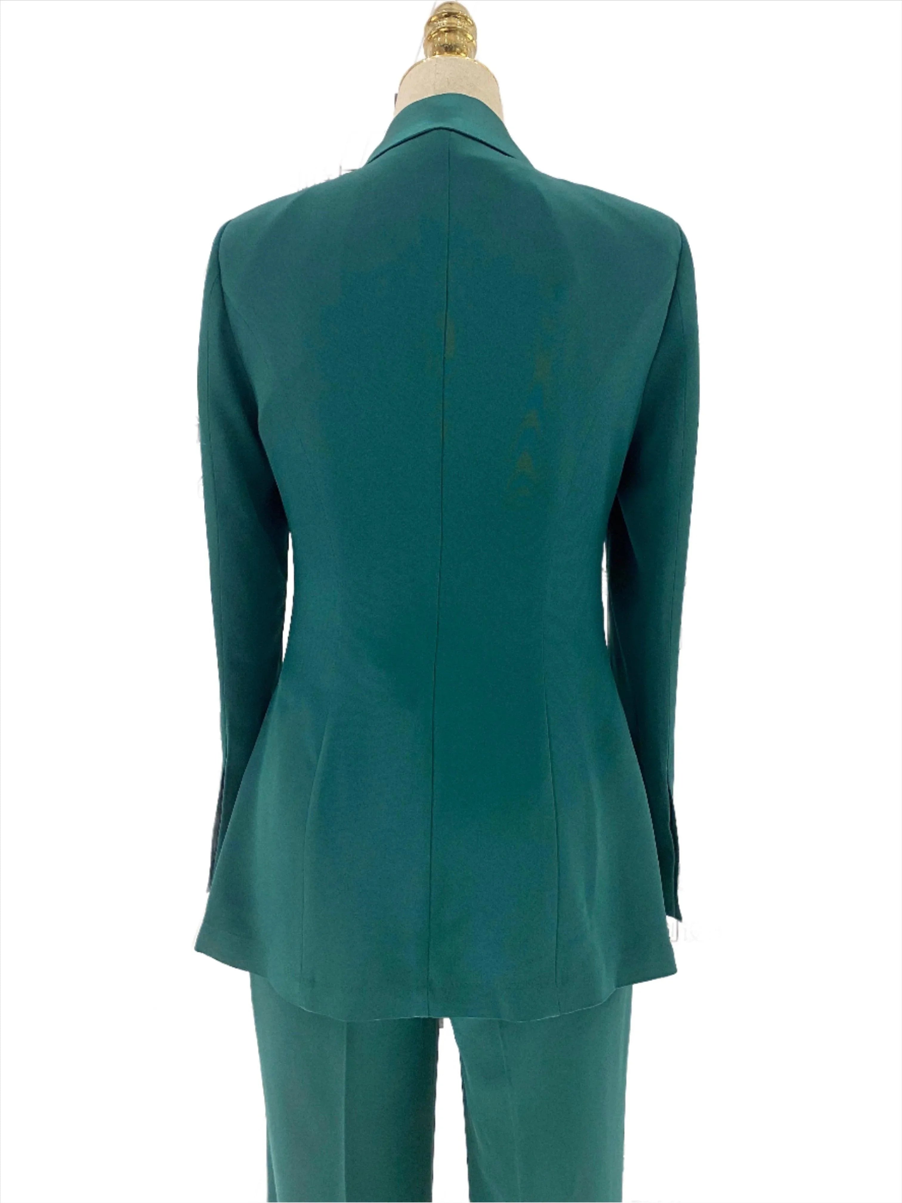 Chic Women's Pant Suit - Solid Single-Breasted