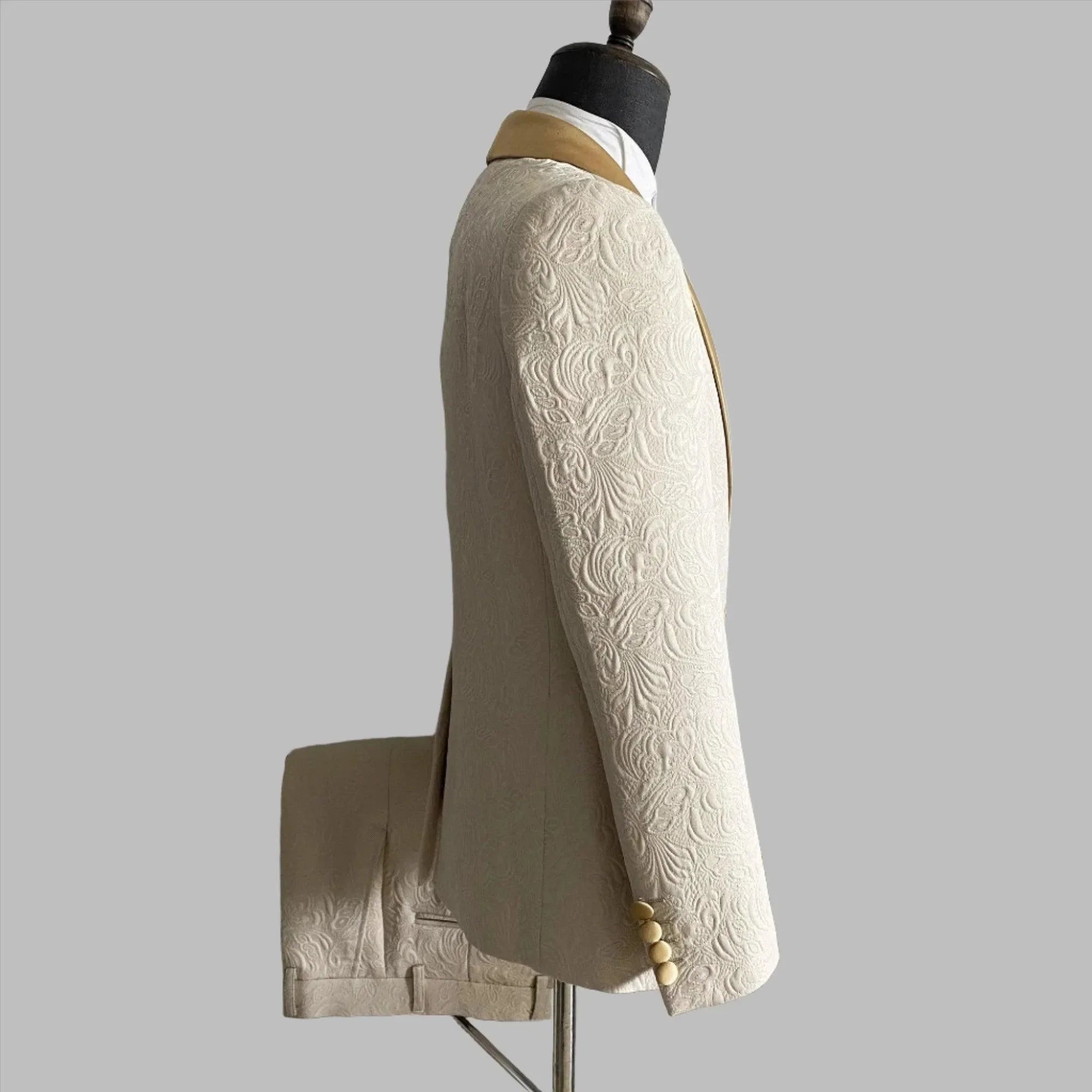 Elegant Men’s Tuxedo Suit - Texture Single-Breasted