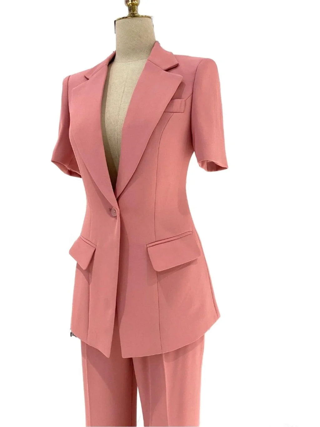 Chic Women's Pant Suit - Solid One-Button