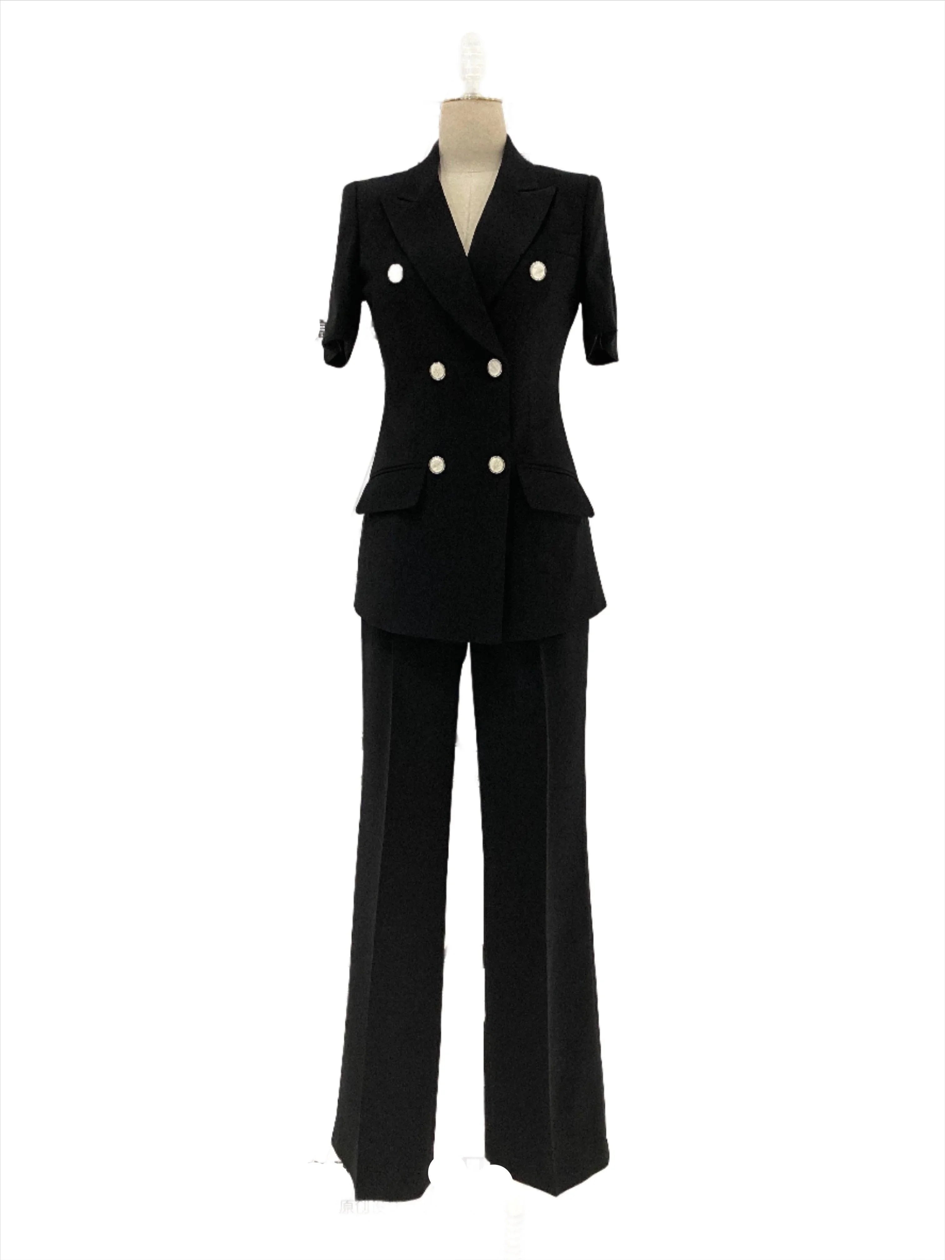 Chic Women's Pant Suit - Solid Double-Breasted