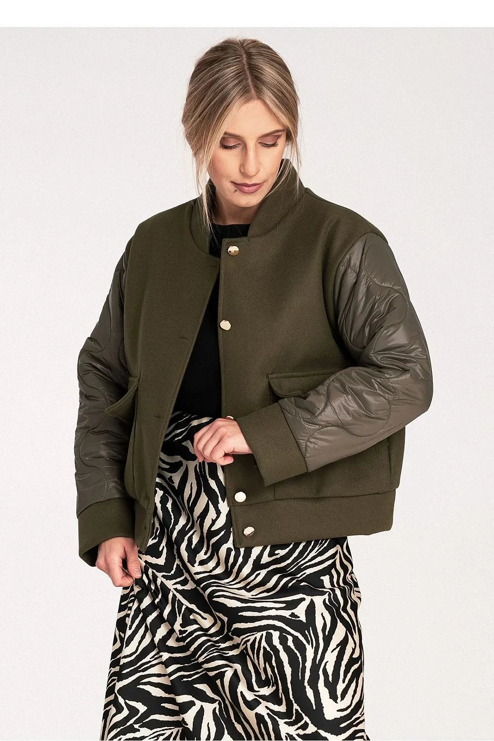 Women's Bomber Jacket - With Pockets Chic, Minimalist - Black