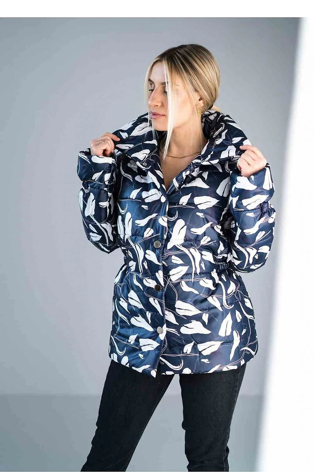 Women's Quilted Jacket, Puffer Jacket - Insulated Chic, Casual - Green