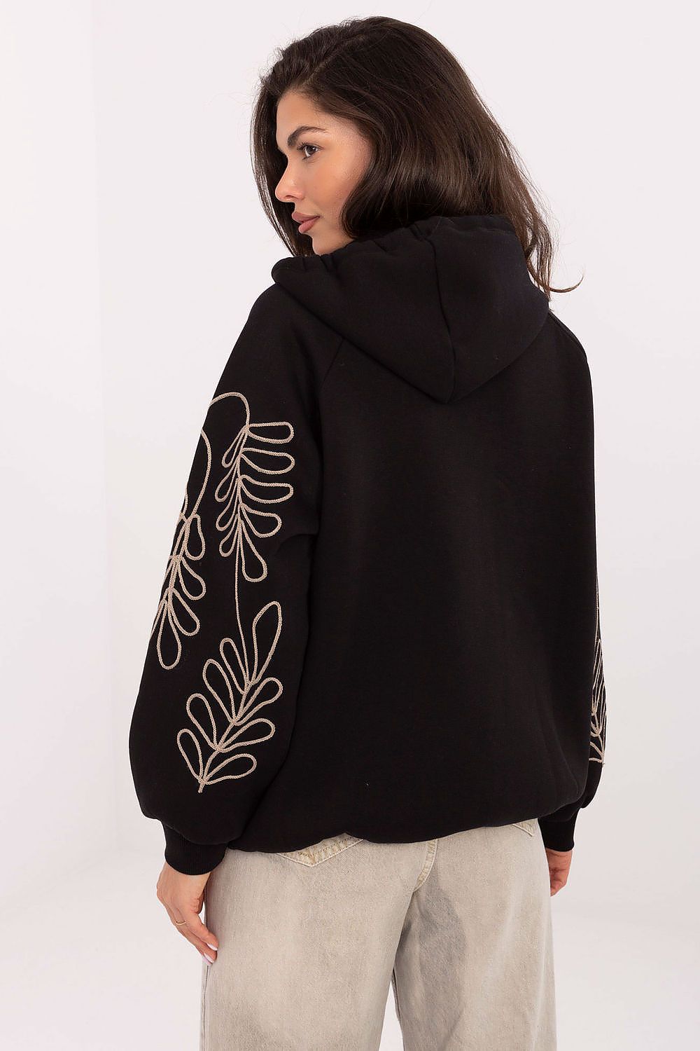 Women's hoodie black front pockets casual look