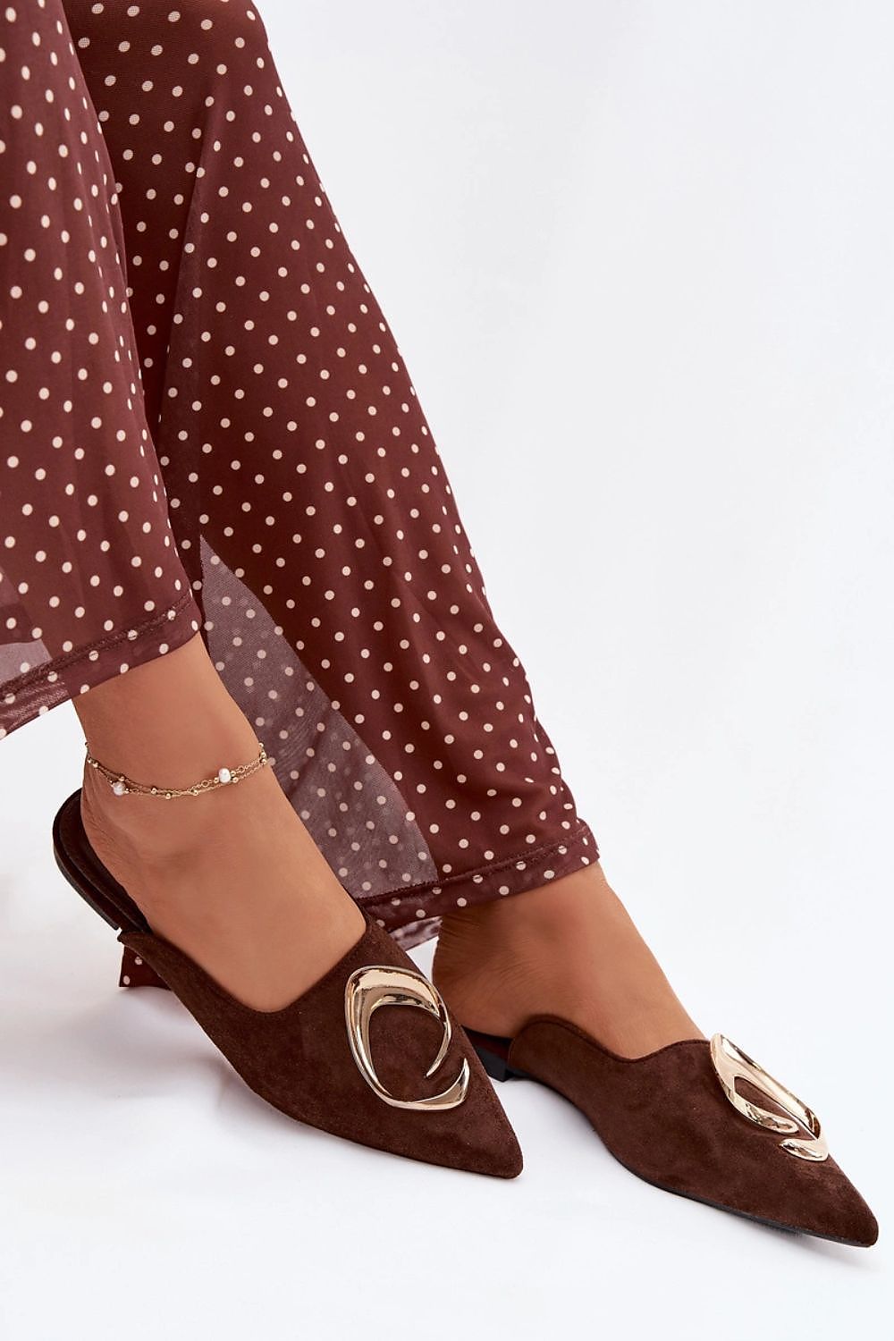 Women's Pointed-Toe Suede Mules with Gold Detail – Sandals | GUOCALI – view 3