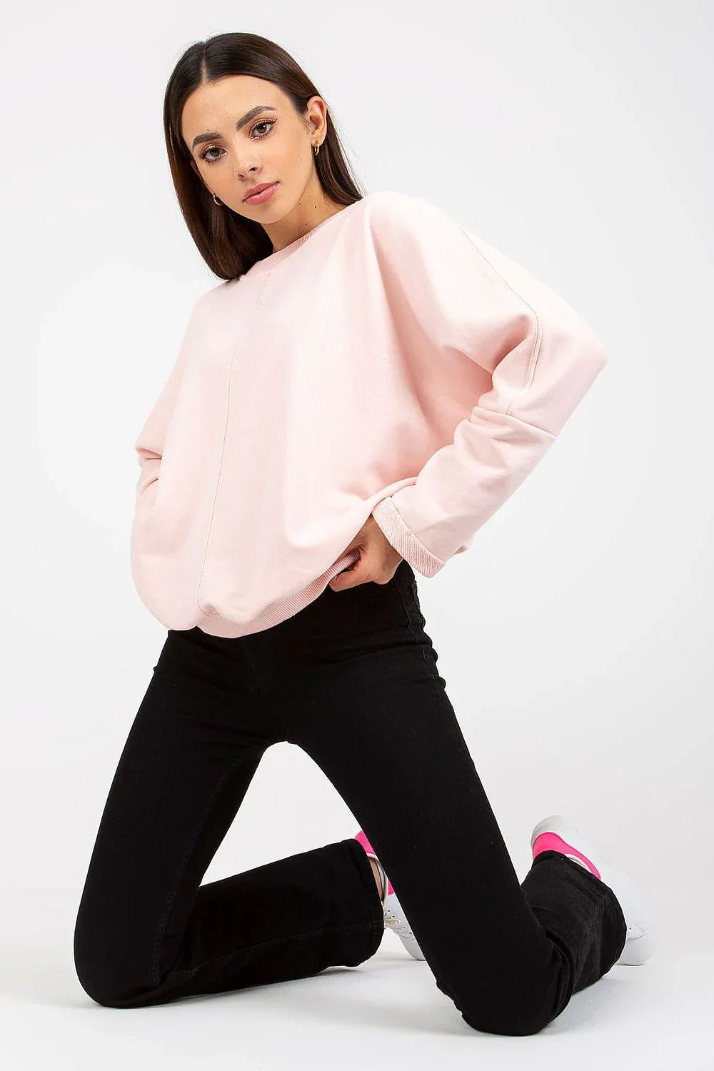 Women's Sweatshirt - Crew-Neck With Relaxed Fit - Guocali