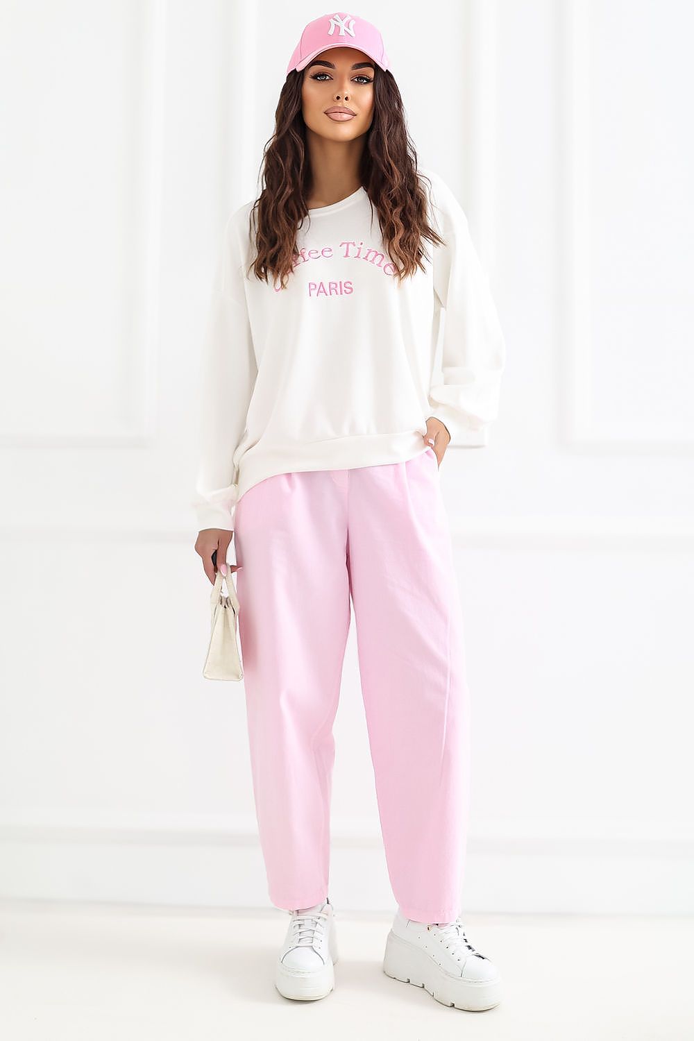 Women's sweatshirt beige puff sleeve side view