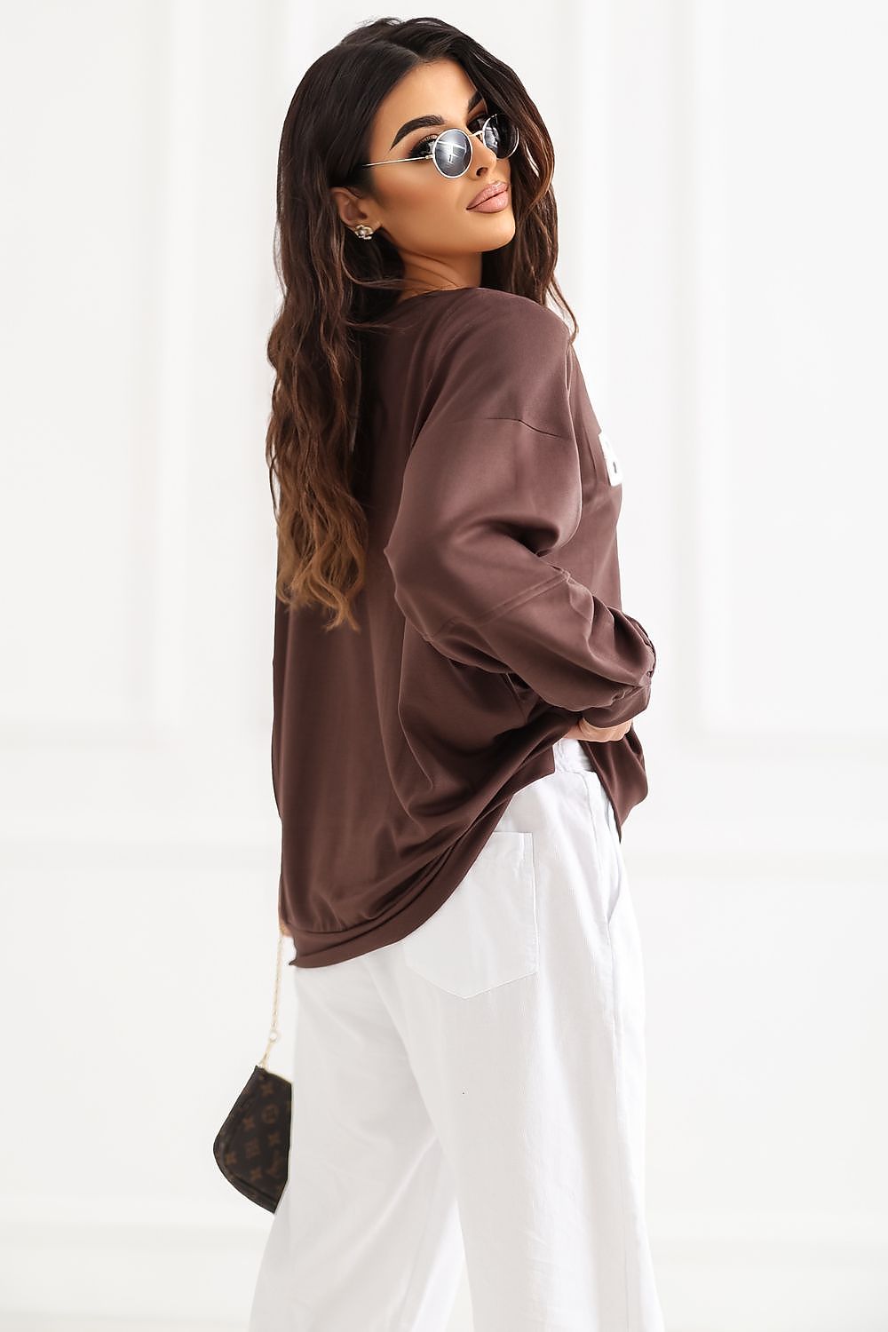 Women's sweatshirt brown loose fit casual view