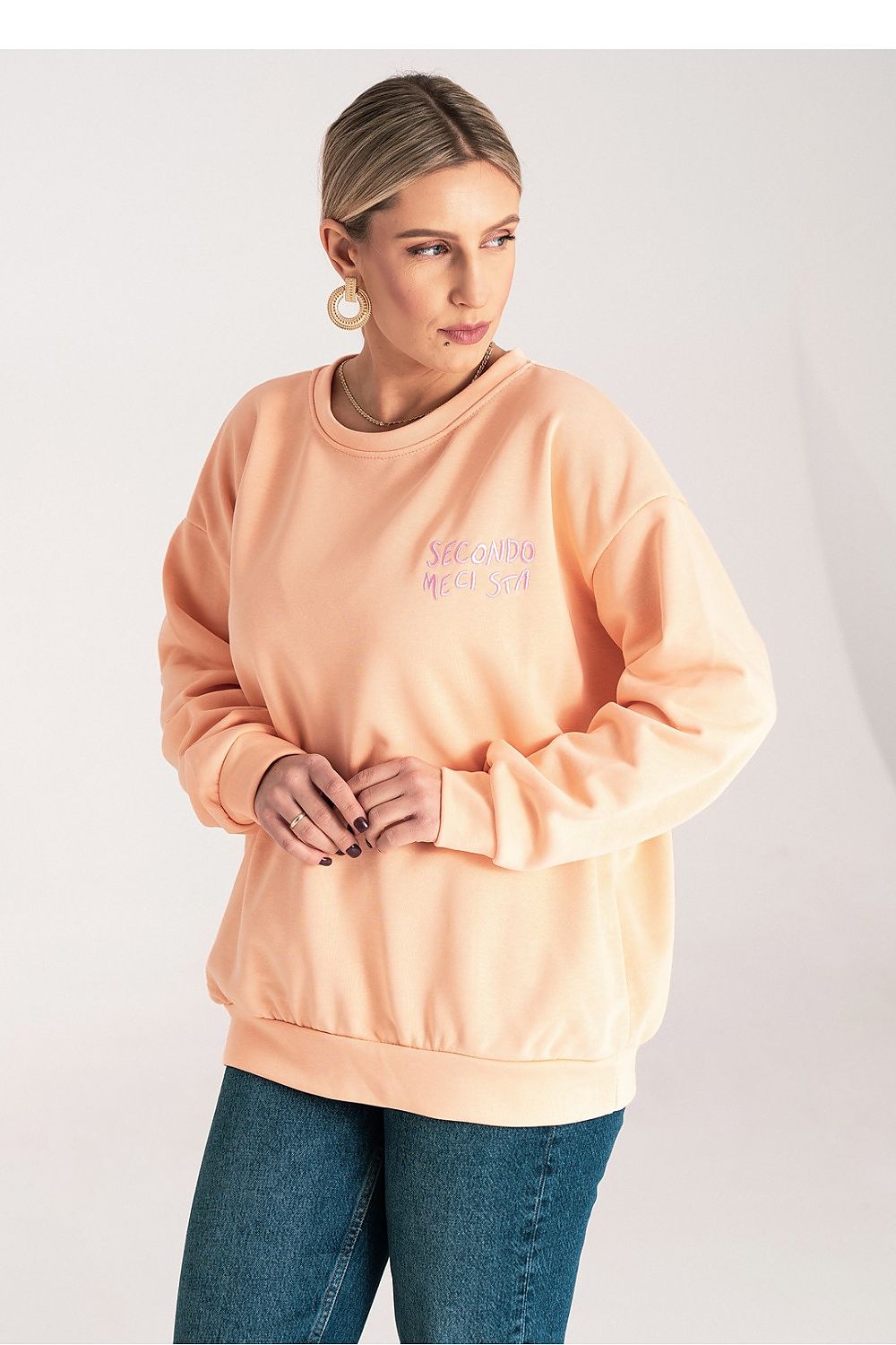 Women's sweatshirt orange long sleeves styled view