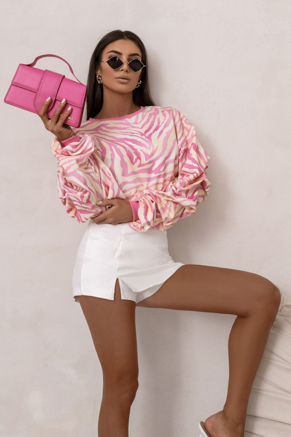 Women's sweatshirt pink third shade front view