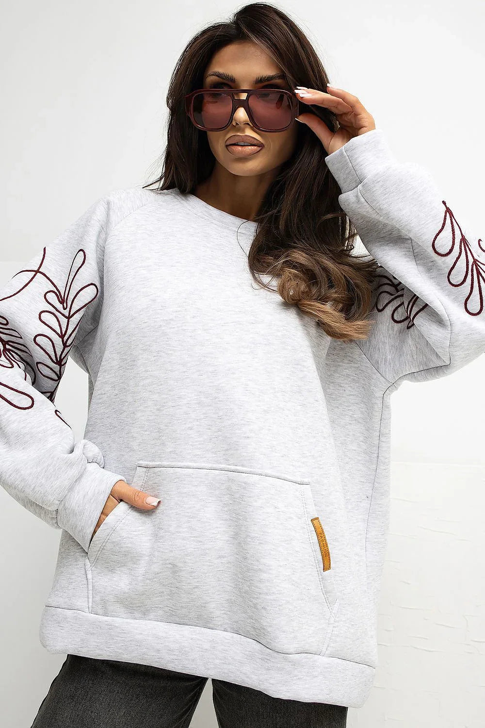 Women's Sweatshirt Oversized Embroidered Kangaroo Pocket Crew Neck – Sweatshirt | GUOCALI – view 4
