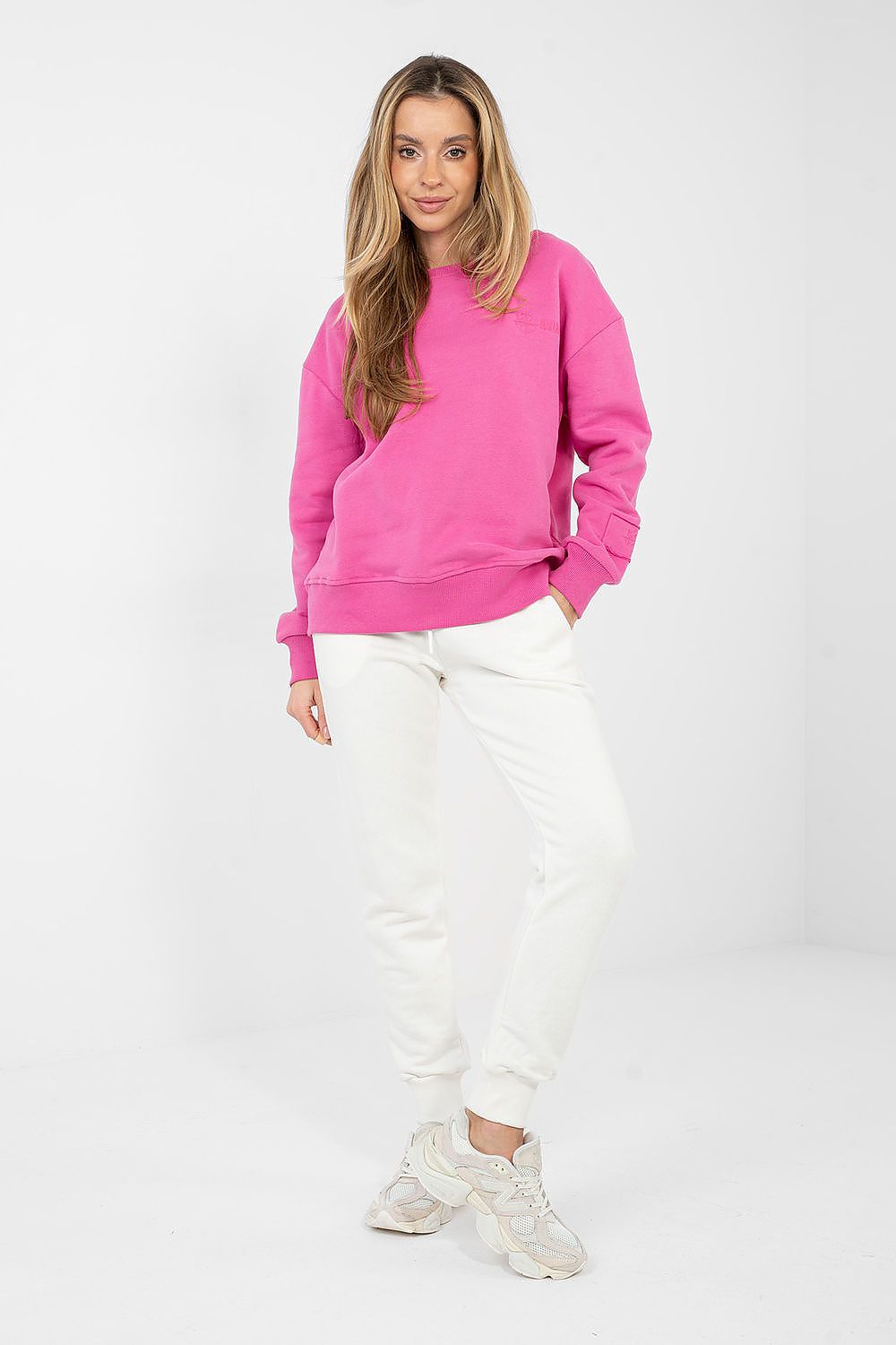 Women's sweatshirt pink side view