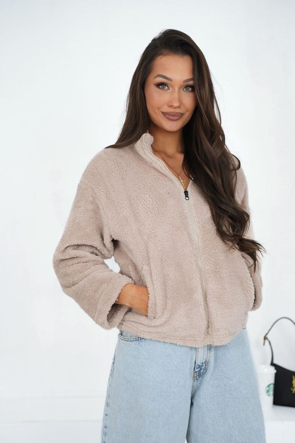 Women's sweatshirt beige long sleeves side view